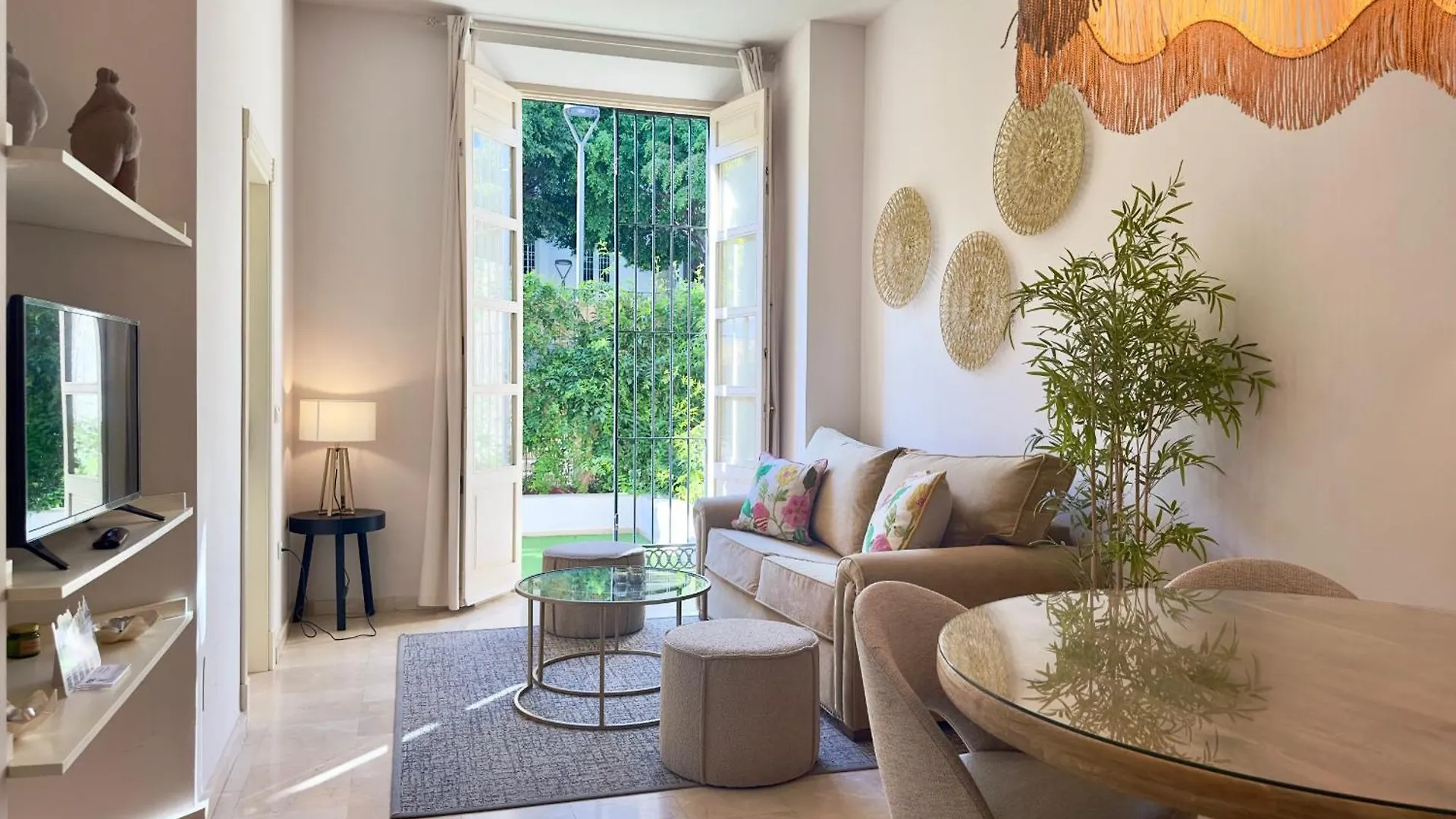 Apartamento Urbe10 Pries Garden Málaga