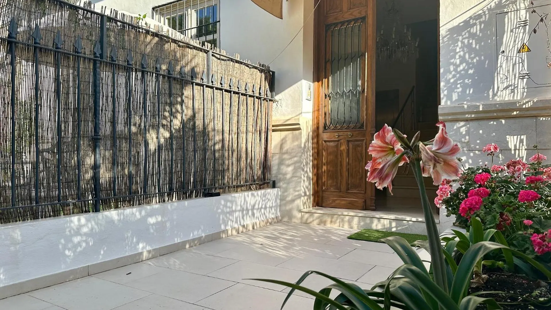 Apartamento Urbe10 Pries Garden Málaga 0*,